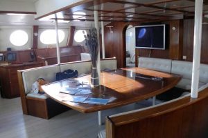 Cannes-catamaran-2