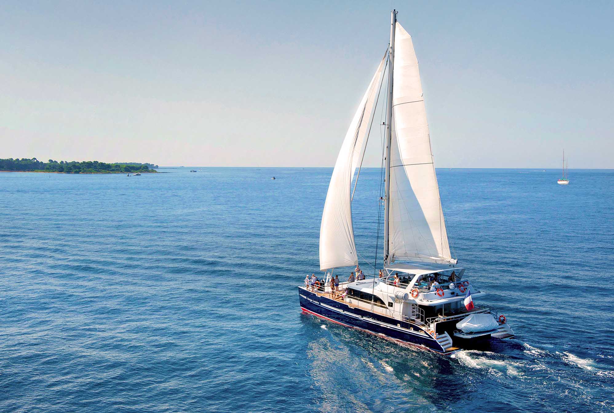 Cannes Corporate sailing day charter