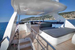 Princess-72-flybridge