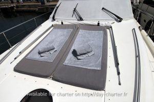 Princess-flybridge-4