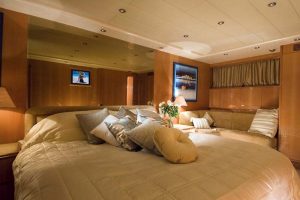 mangusta-85-cabin