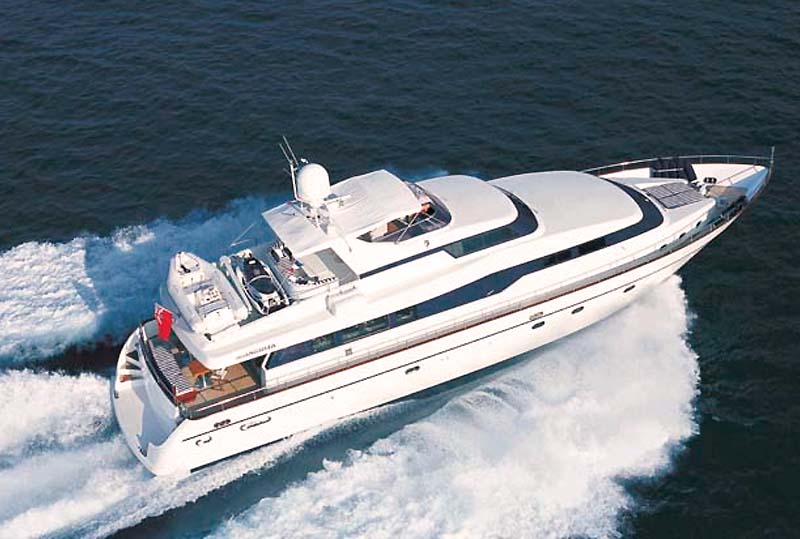 Charter Mangusta 85 Indulgence of Pool