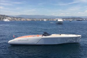 Frauscher 10.17 boat rental Cannes