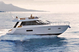 Sealine F42 boat charter