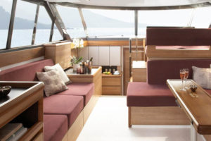 sealine-42-rental-salon