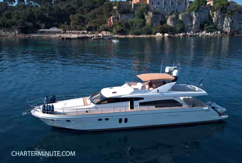 Guy Couach yacht charter 22m fly